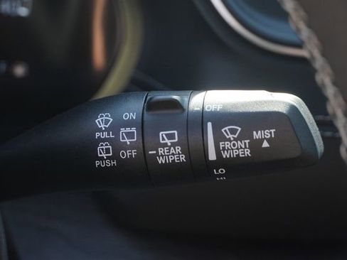 New 2025 Jeep Grand Cherokee L Limited image 32