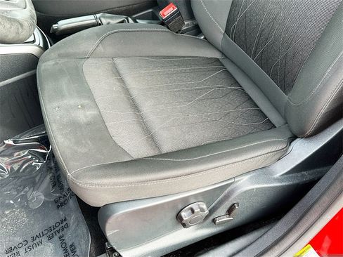 Used 2020 Ford EcoSport SE w/ SE Convenience Package image 19