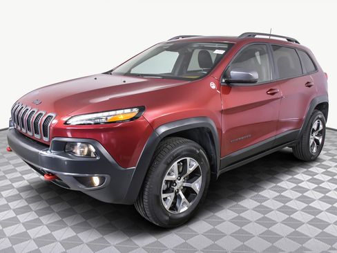 Used 2016 Jeep Cherokee Trailhawk w/ Comfort/Convenience Group image 4