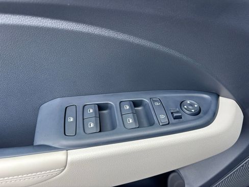 New 2026 Hyundai Venue SEL FWD image 11