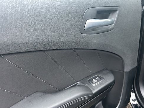 Used 2023 Dodge Charger SXT w/ Blacktop Package image 23