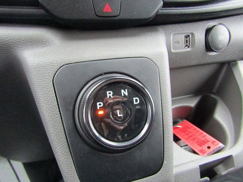 Used 2024 Ford E-Transit Low Roof RWD image 31