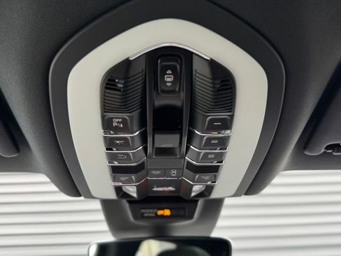 New 2026 Porsche Macan AWD/4WD image 30