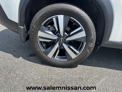 Certified 2023 Nissan Rogue SL AWD/4WD image 30