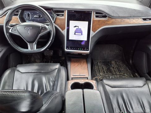 Used 2016 Tesla Model X 90D image 11