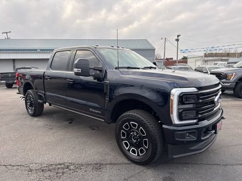 Used 2025 Ford F250 Platinum AWD/4WD image 5