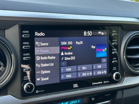 Used 2023 Toyota Tacoma Limited image 17