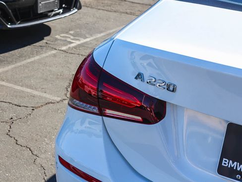 Used 2022 Mercedes-Benz A 220 image 7