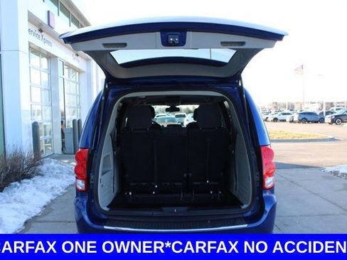 Used 2019 Dodge Grand Caravan SE w/ UConnect Hands-Free Group image 8