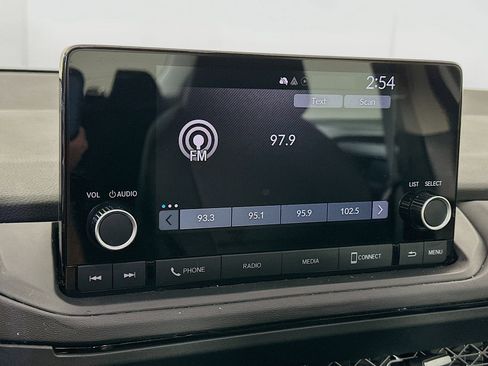 Used 2024 Honda Accord EX image 19