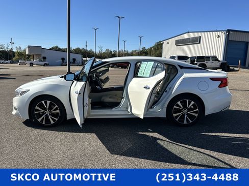 Used 2018 Nissan Maxima 3.5 SV image 28