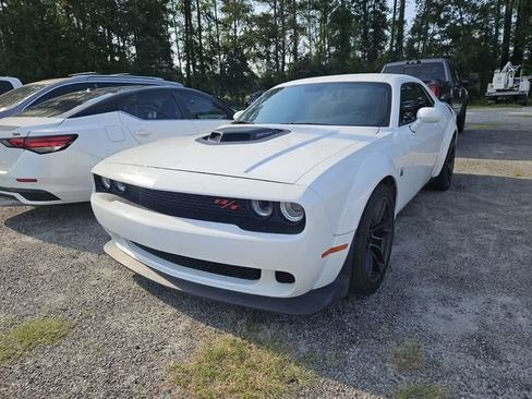 Used 2022 Dodge Challenger R/T Scat Pack RWD image 2