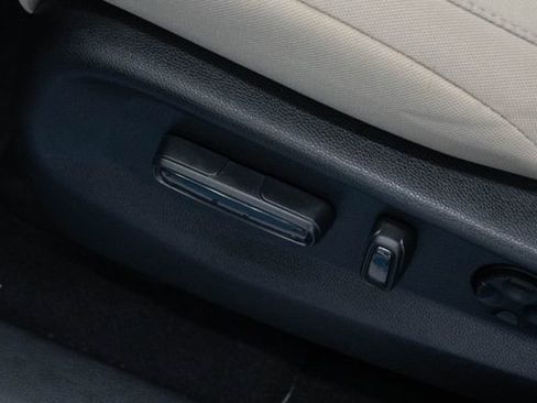 Certified 2019 Honda CR-V EX image 17