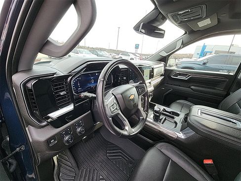 Used 2022 Chevrolet Silverado 1500 LTZ image 16