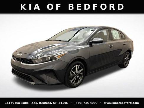 Certified 2023 Kia Forte LXS FWD image 1