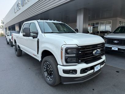 New 2026 Ford F350 Platinum w/ FX4 Off-Road Package
