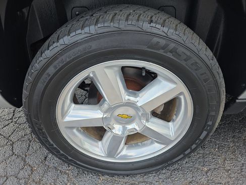 Used 2010 Chevrolet Avalanche LTZ AWD/4WD image 17