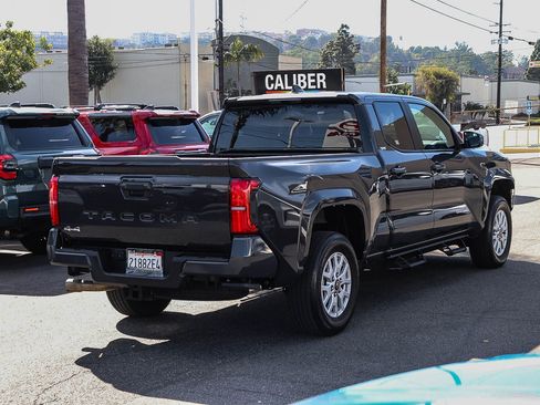 Used 2025 Toyota Tacoma SR5 image 8