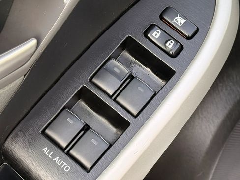 Used 2014 Toyota Prius Three FWD image 23