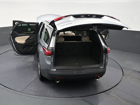 Used 2023 Chevrolet Traverse LS FWD image 32