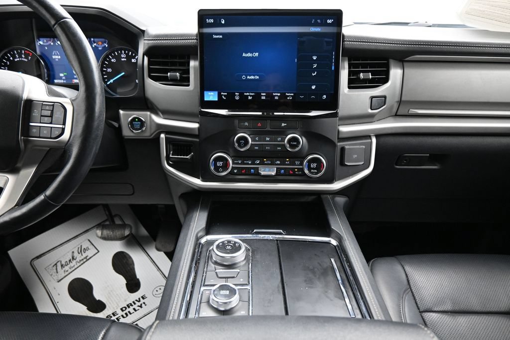 Used 2023 Ford Expedition XLT AWD/4WD image 20