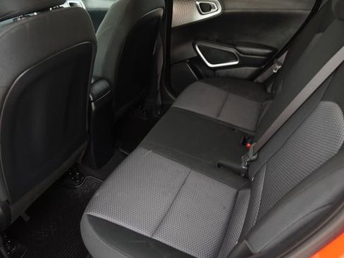 Used 2024 Kia Soul LX w/ Option Group 015 FWD image 15