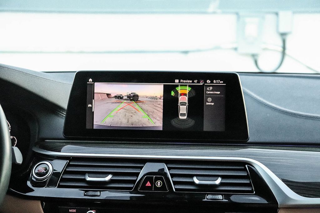 Used 2020 BMW 530e w/ M Sport Package RWD image 16