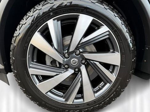 Used 2018 Nissan Murano Platinum image 9