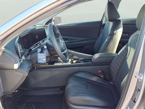 New 2026 Hyundai Elantra Limited image 9