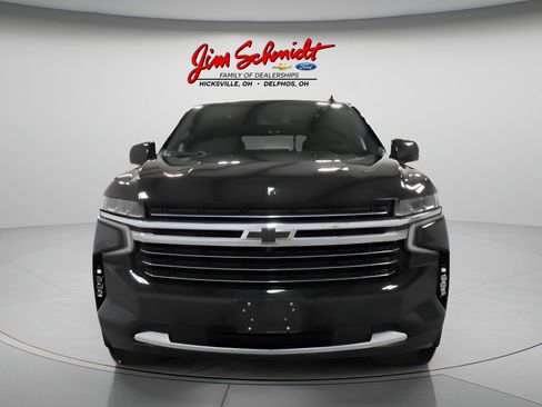 Used 2023 Chevrolet Tahoe LT w/ Luxury Package AWD/4WD image 3