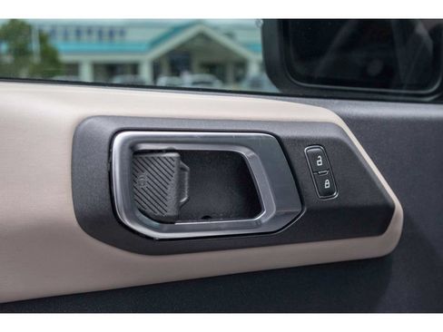 Used 2022 Ford Bronco Wildtrak AWD/4WD image 19