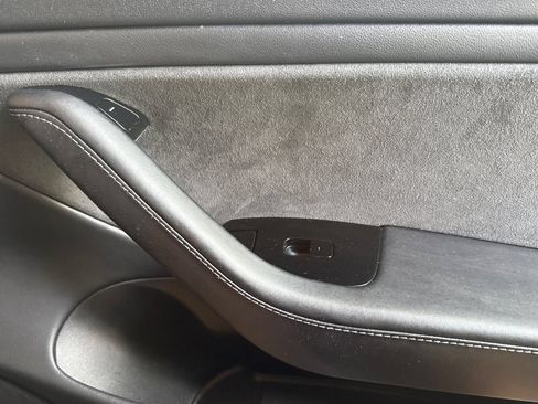 Used 2019 Tesla Model 3 Standard Range RWD image 22