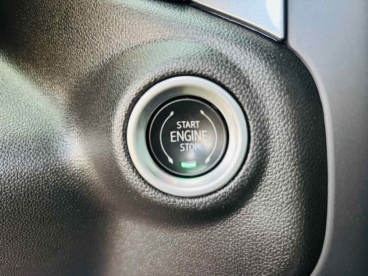 Used 2021 Chevrolet Silverado 2500 LTZ w/ LTZ Convenience Package AWD/4WD image 28