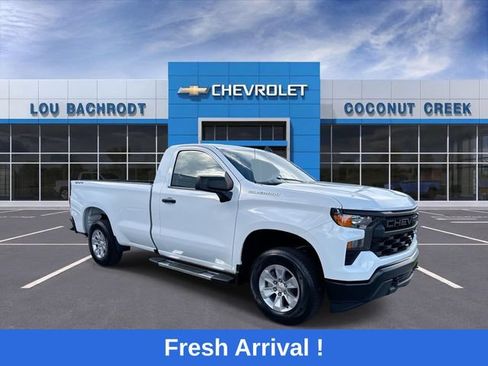 Used 2025 Chevrolet Silverado 1500 W/T AWD/4WD image 2