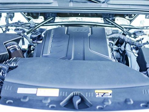 New 2025 Audi Q5 Prestige image 26