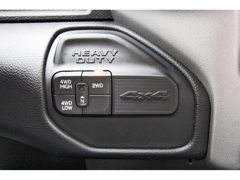 Used 2024 RAM 3500 Big Horn image 22