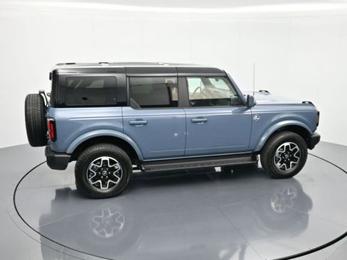 Used 2025 Ford Bronco Outer Banks image 32