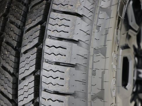 Used 2021 GMC Sierra 3500 Denali w/ Denali Ultimate Package image 15