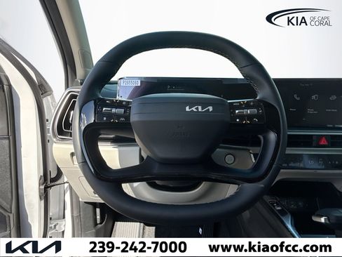 New 2026 Kia Sorento S image 37