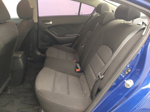 Used 2017 Kia Forte LX image 18