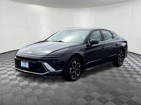 Used 2025 Hyundai Sonata SEL image 3