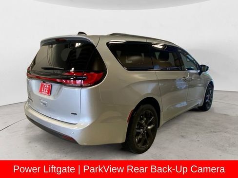 New 2026 Chrysler Pacifica Select w/ S Appearance Package image 6