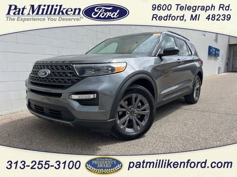 Certified 2024 Ford Explorer XLT w/ Equipment Group 202A AWD/4WD image 1
