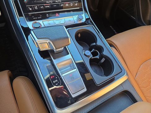 Used 2024 Audi RS Q8 image 30