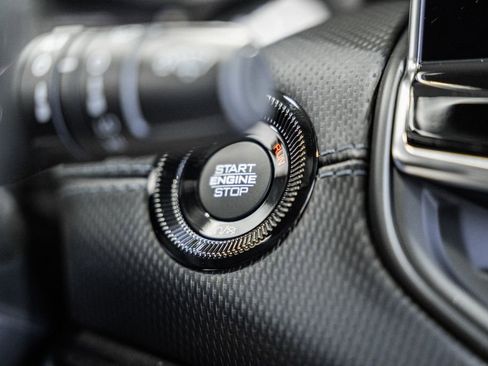 New 2026 Jeep Compass Limited image 27