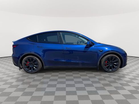 Used 2023 Tesla Model Y Performance AWD/4WD image 8