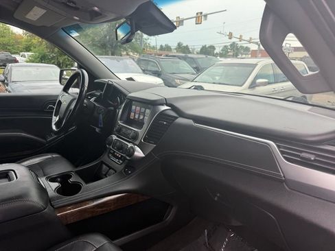Used 2018 Chevrolet Suburban LT AWD/4WD image 14