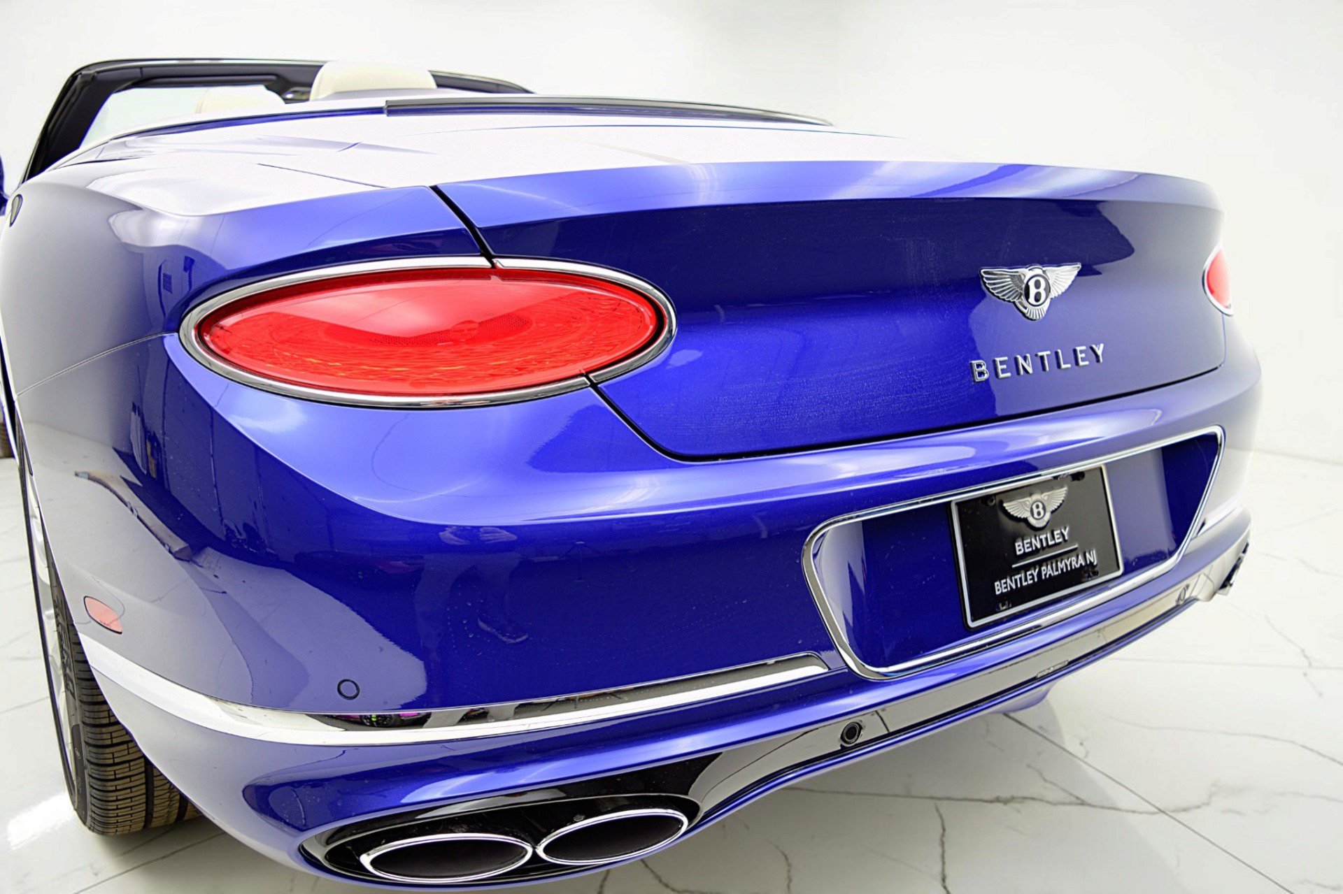 Used 2024 Bentley Continental GT AWD/4WD image 14