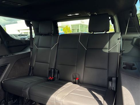New 2026 Cadillac Escalade Luxury image 12
