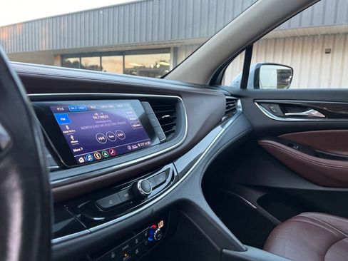 Used 2021 Buick Enclave Avenir w/ Avenir Technology Package image 22